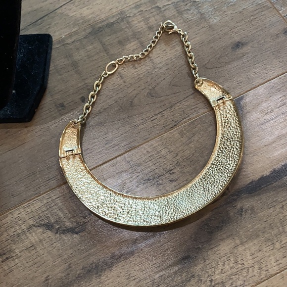 Necklace - Picture 4 of 4